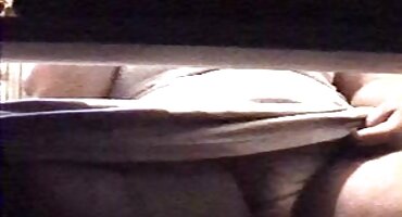 sex top 1 châu âu Anh chàng mạnh mẽ khẳng định bạn gái của mình trên mông. sexhoathinh