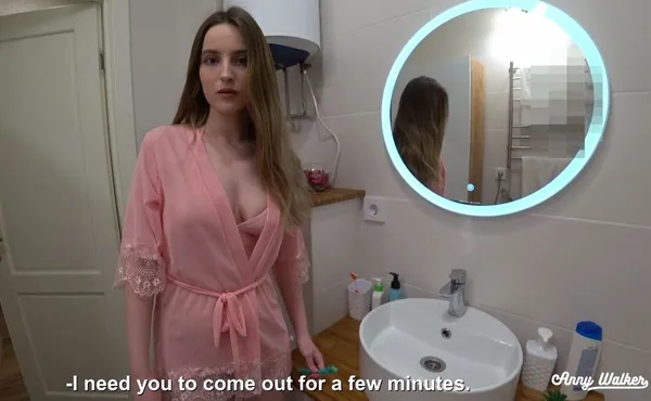 xxx gái xinh vn Thằng em bất ngờ nhờ chị gái xoa dịu cơn nứng